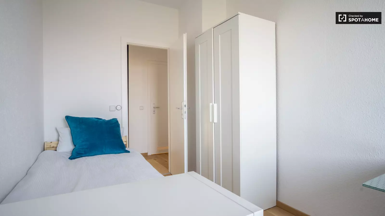 Wohnung Antwerpener Straße in Berlin