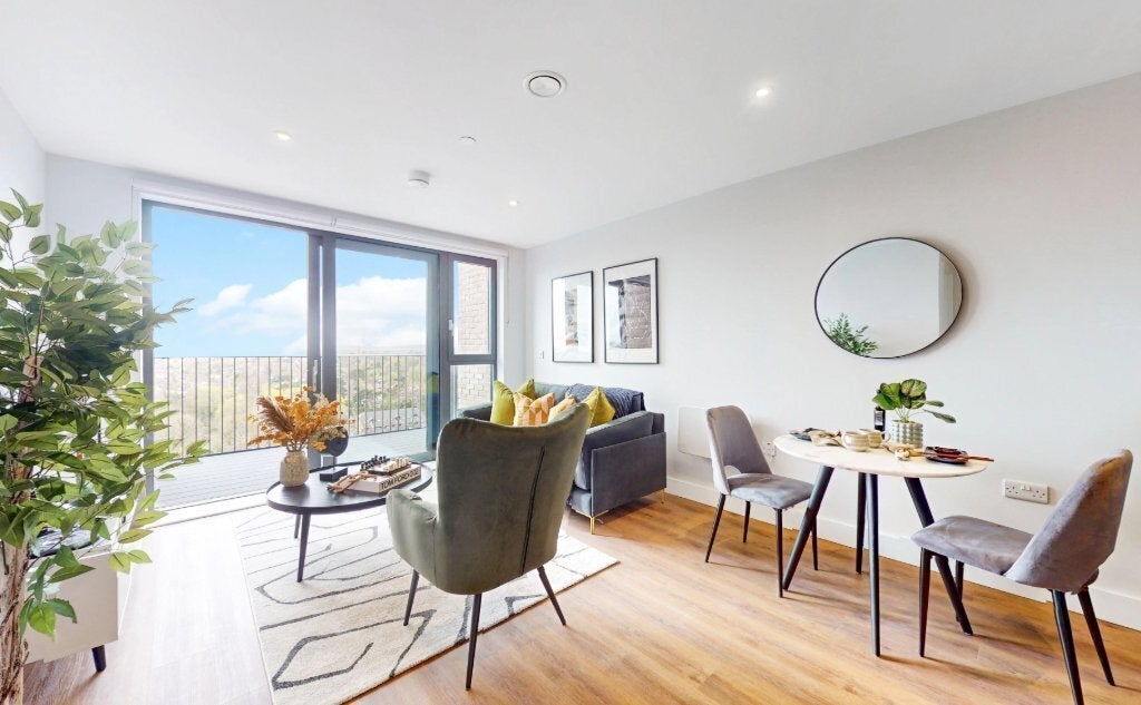 Flat Queen Street in Maidenhead