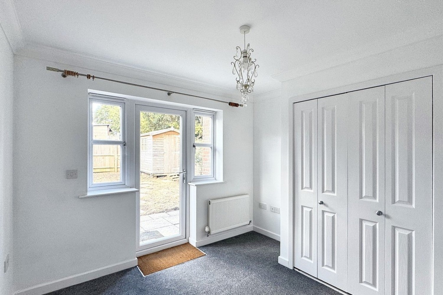 Flat Orchard Court in Ashford