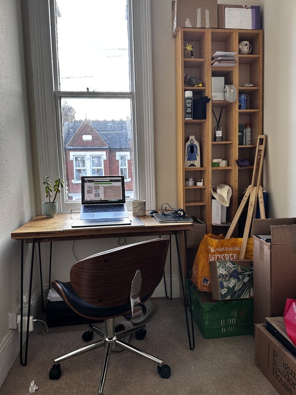 Flat Credenhill Street in Greater London