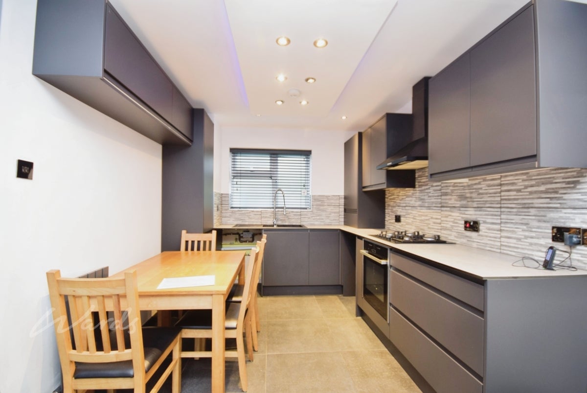 Flat Peter Street in Folkestone and Hythe District