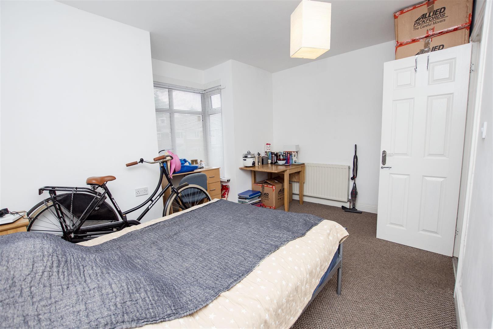Flat Tiverton Road in Birmingham