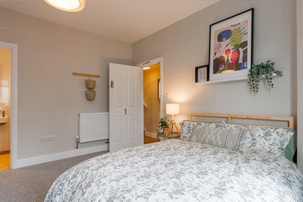 Flat Langton Road in Bristol