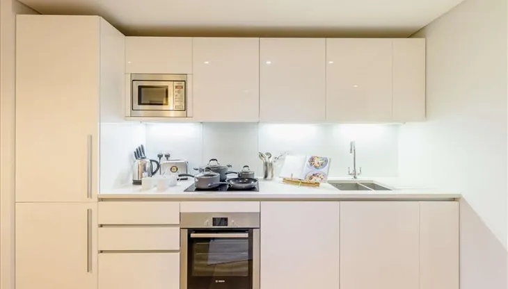 Flat Howards Way in City of Westminster