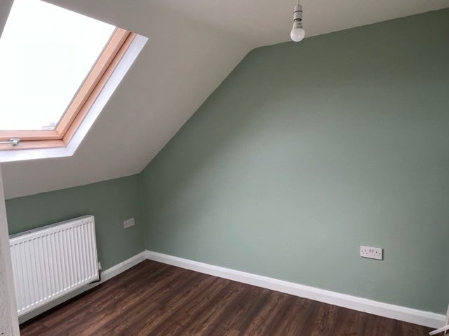 Flat Cheriton Place in Folkestone and Hythe District