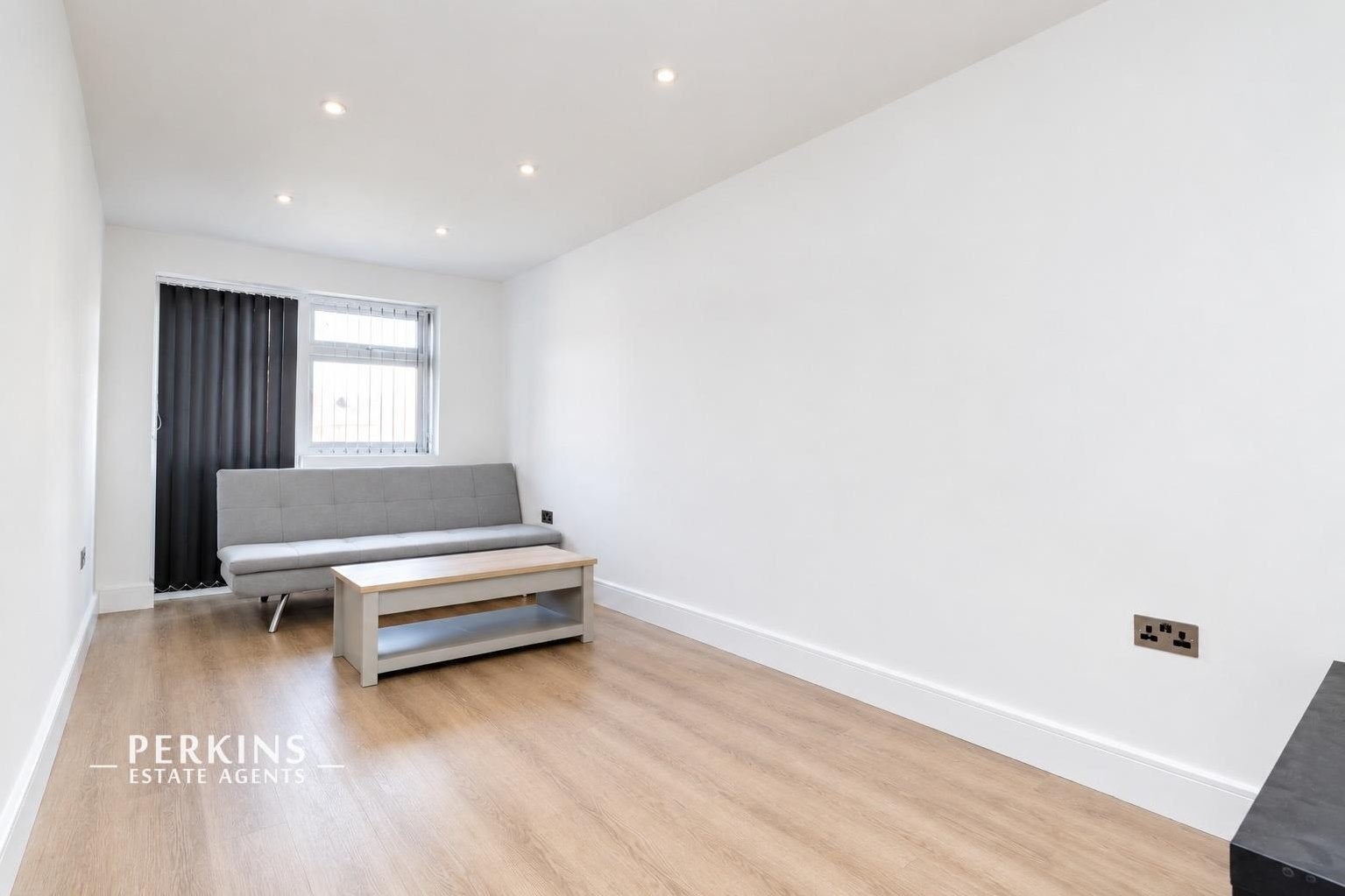 Flat The Broadway in Greater London