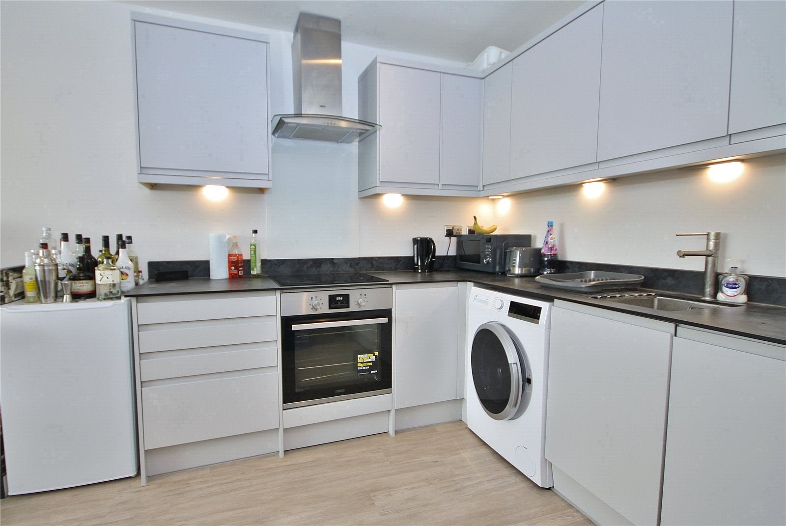 Flat Goldsworth Road in Woking