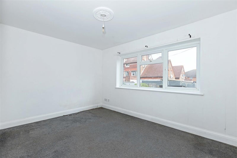 Flat South Terrace in Arun