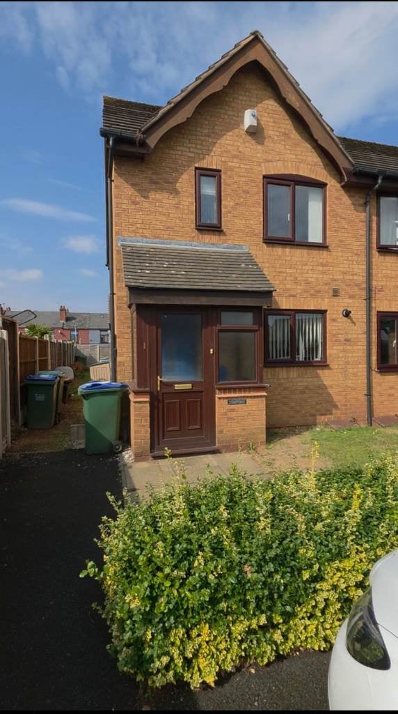 House Anchor Drive in Sandwell