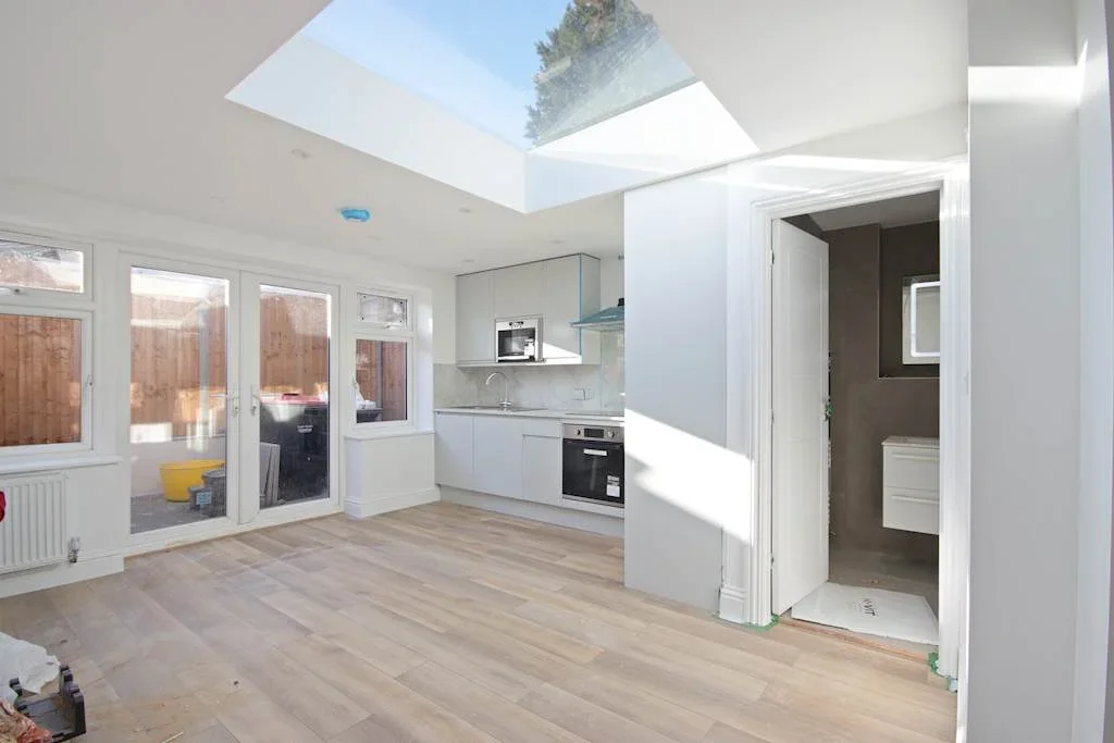 Flat Margaret Road in Greater London