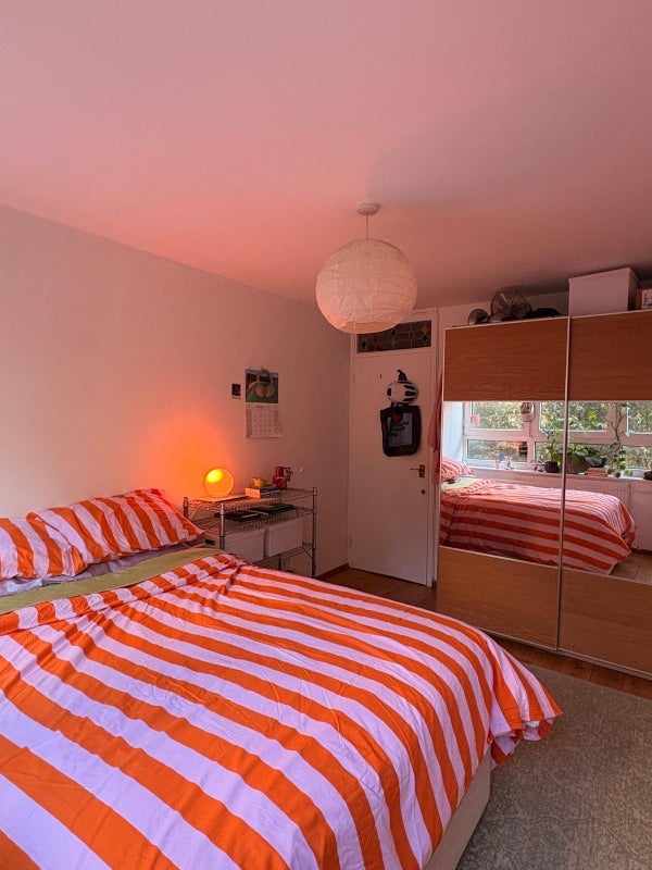 Room Shuttleworth Road in Greater London