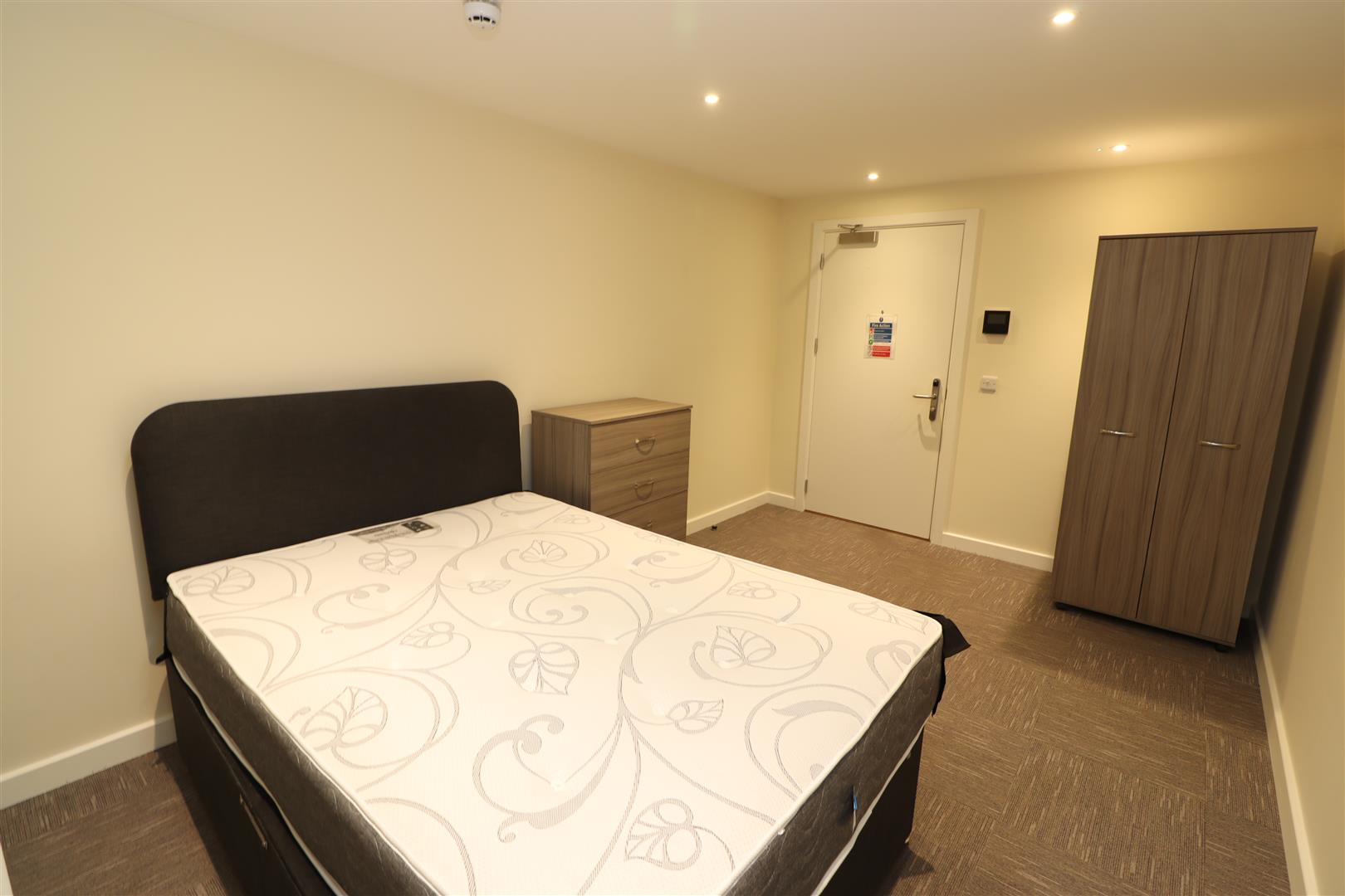 Room St Giles Street in Northampton