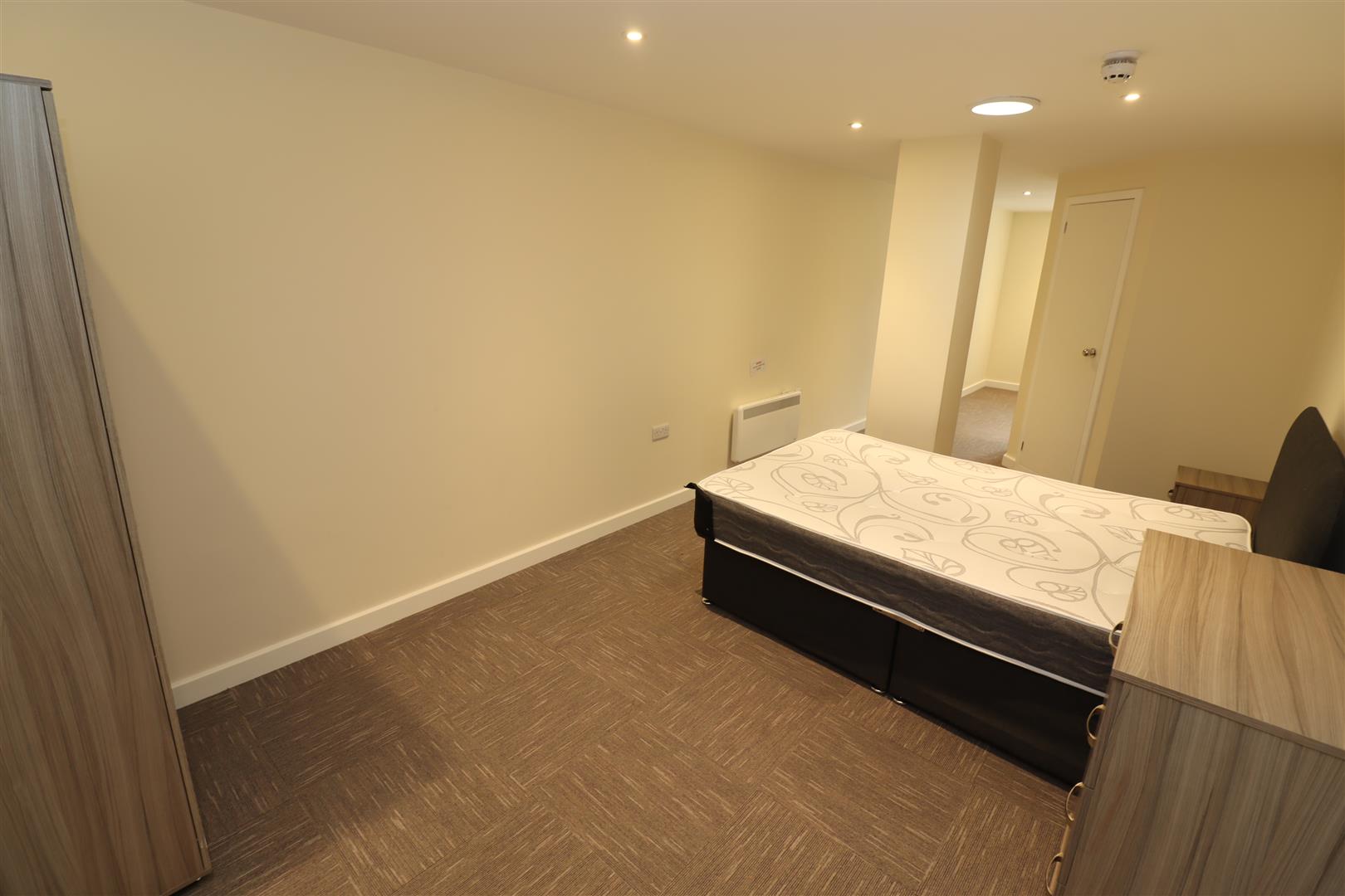 Room St Giles Street in Northampton