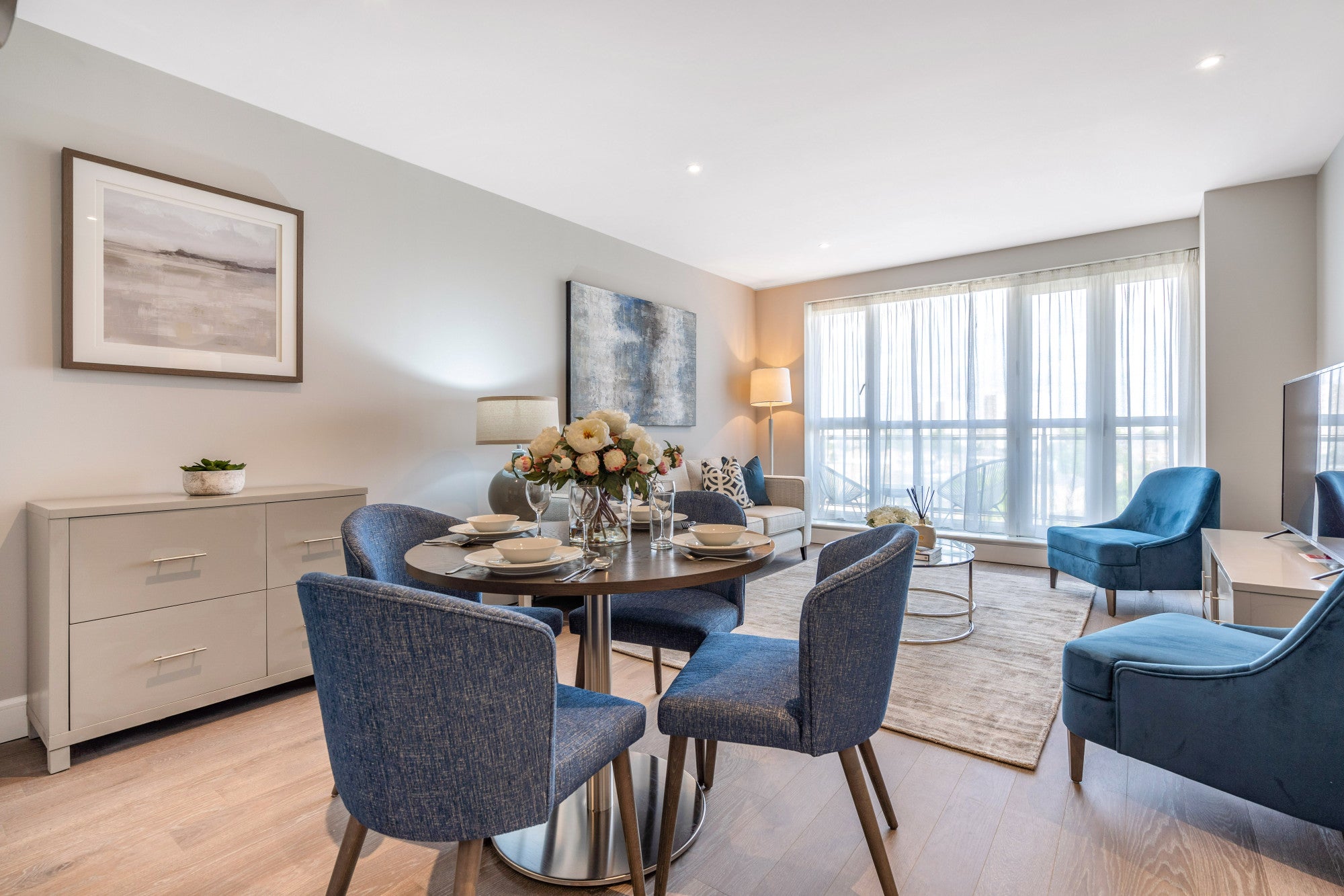 Flat Westferry Circus in Greater London