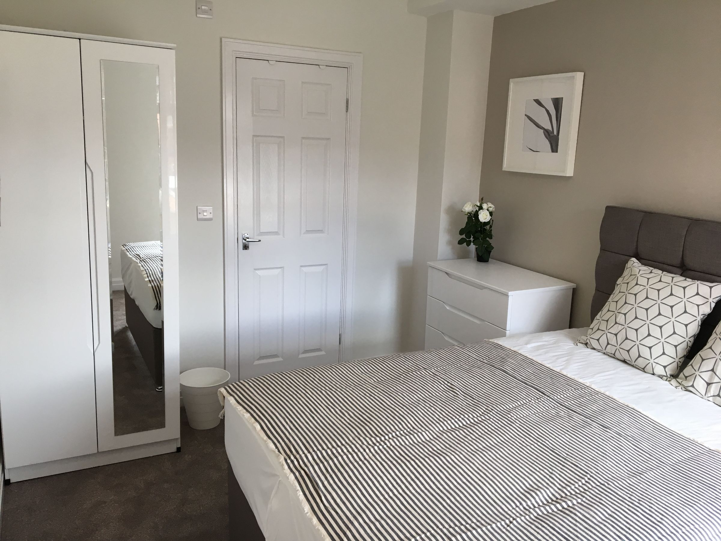 Room Lawton Street in Crewe
