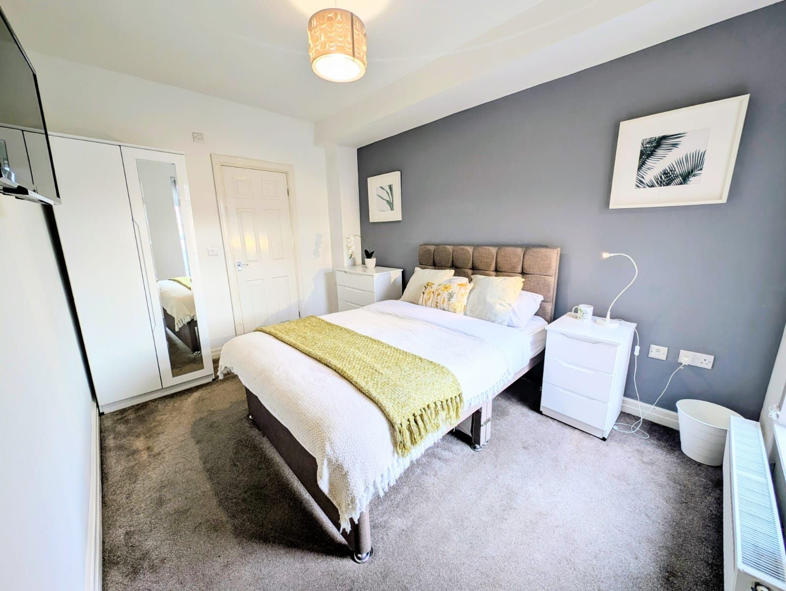 Room Lawton Street in Crewe