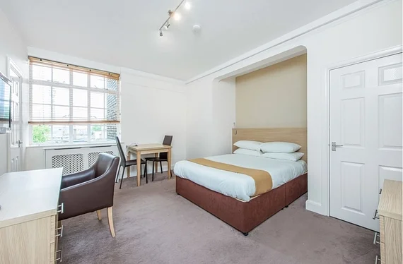 Flat Upper Woburn Place in Greater London