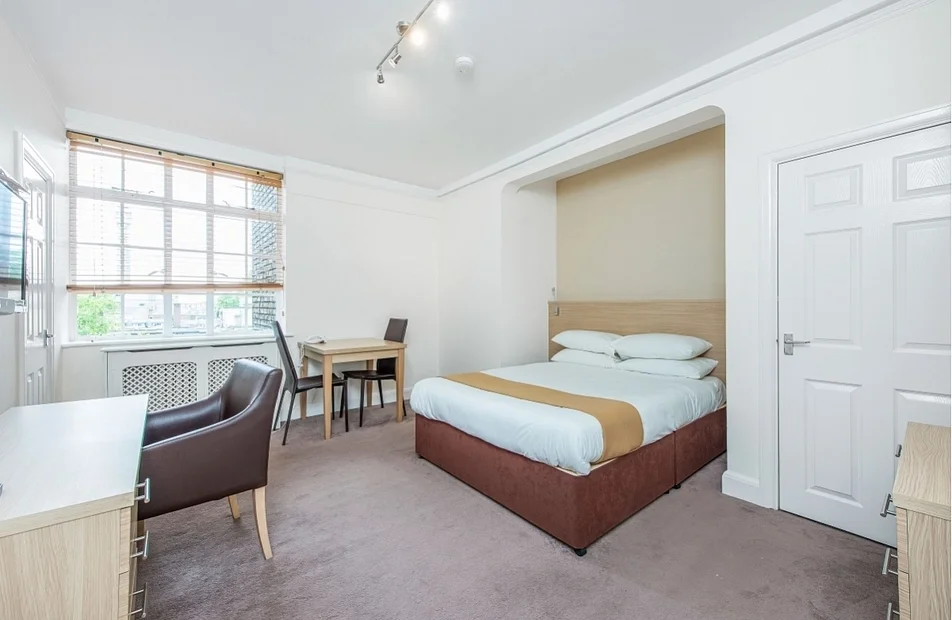 Flat Upper Woburn Place in Greater London