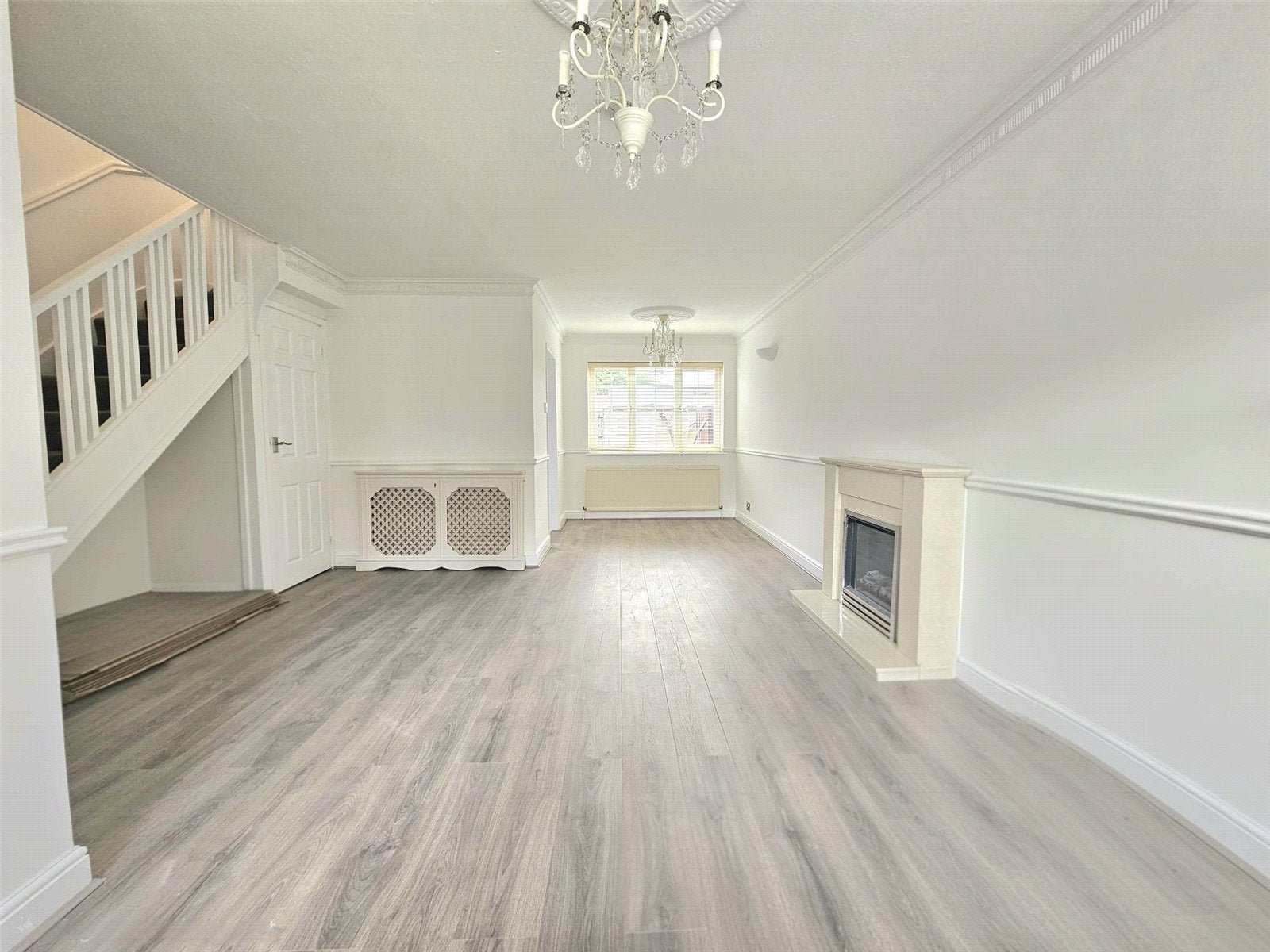 House Amberley Way in Greater London