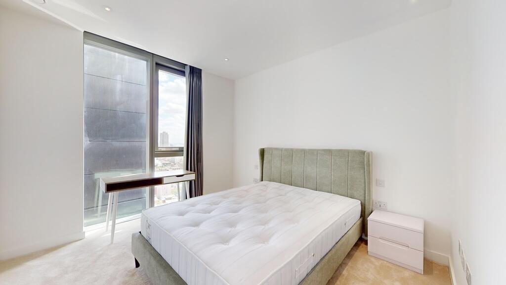 Flat Macclesfield Road in Greater London