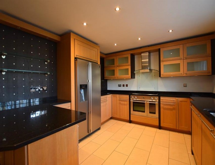 House Birkdale Close in Macclesfield