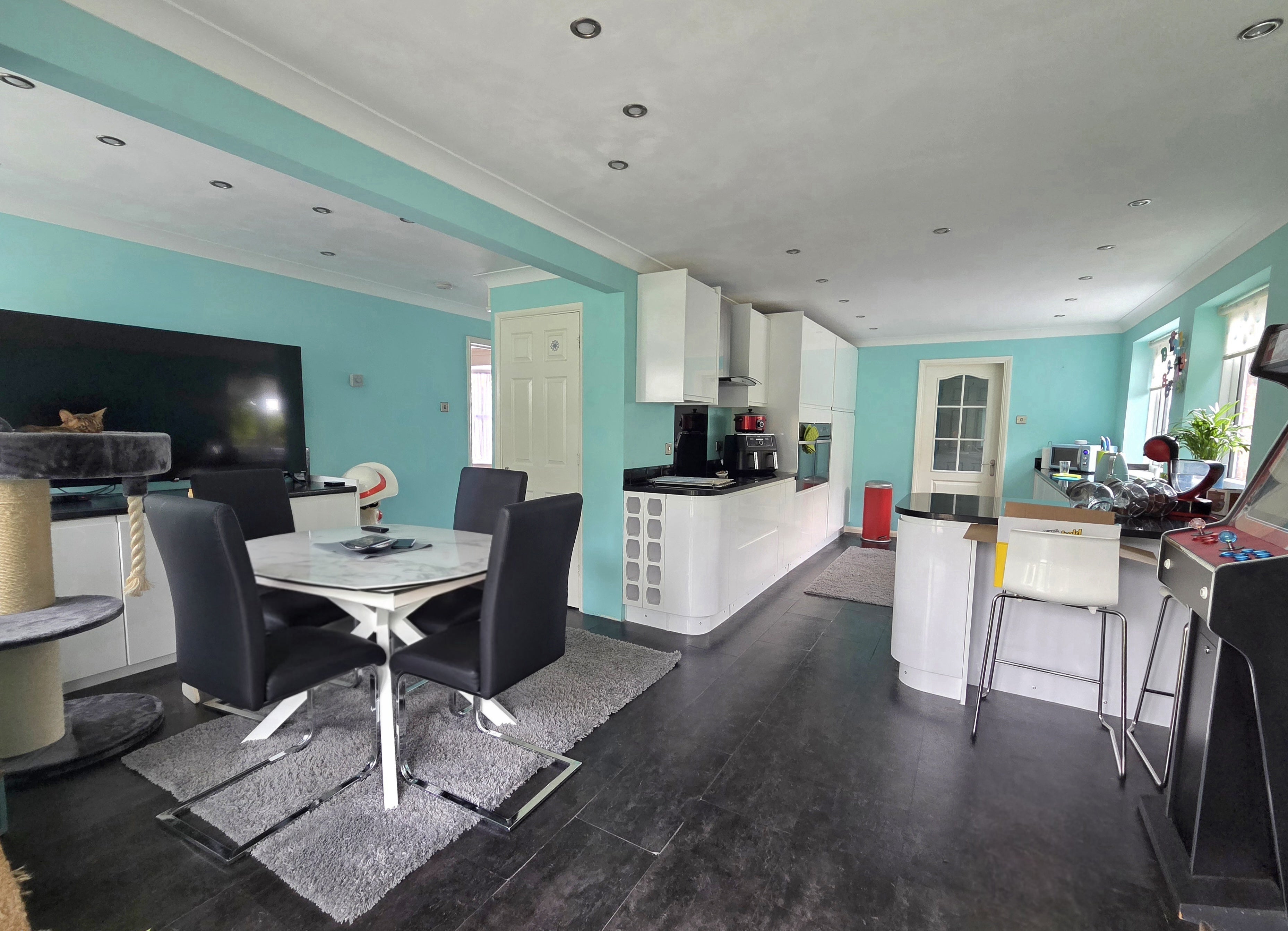 Flat Grizedale Close in Rochester