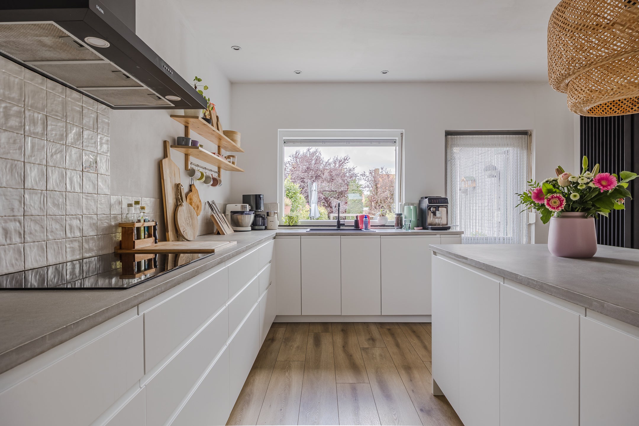 Twee-onder-één-kap te koop: Hoofdstraat 9, Zevenbergschen Hoek