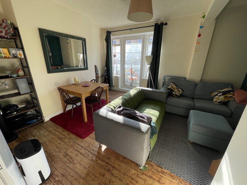 Room Queen's Road in Bristol