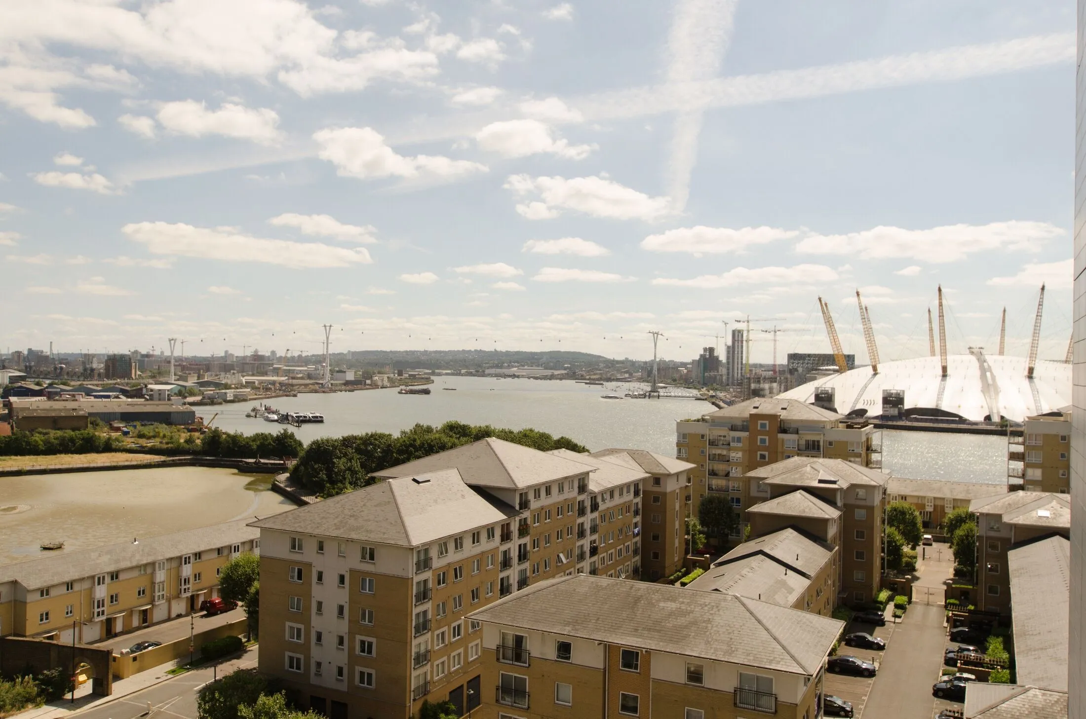 Flat Silvocea Way in Greater London