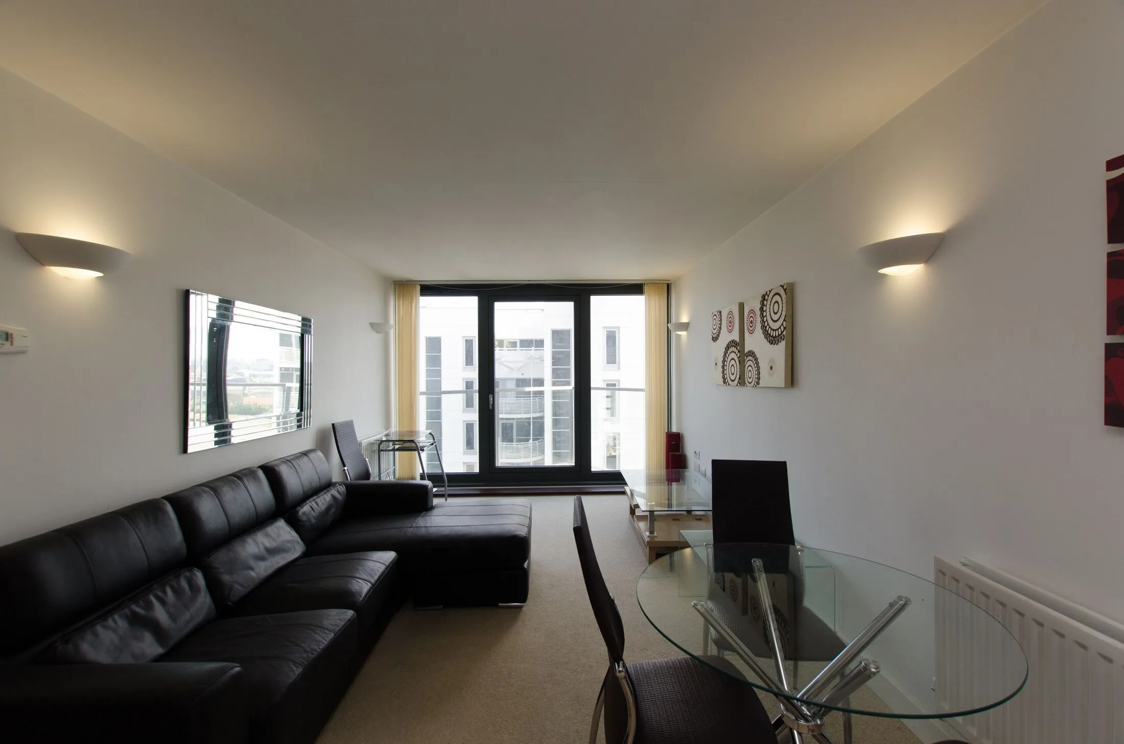 Flat Silvocea Way in Greater London
