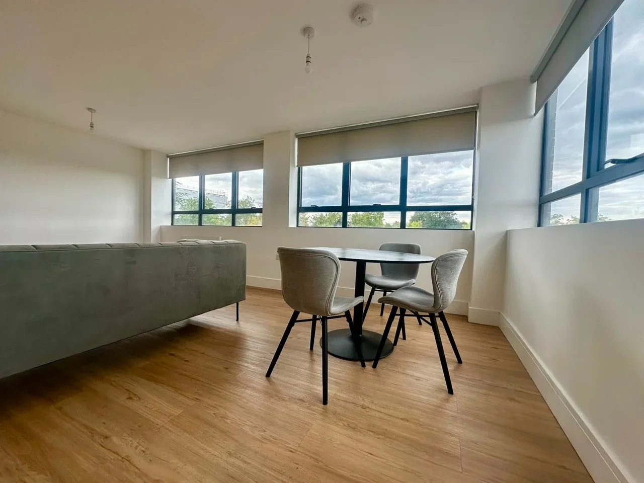 Flat Shirley Road in Greater London