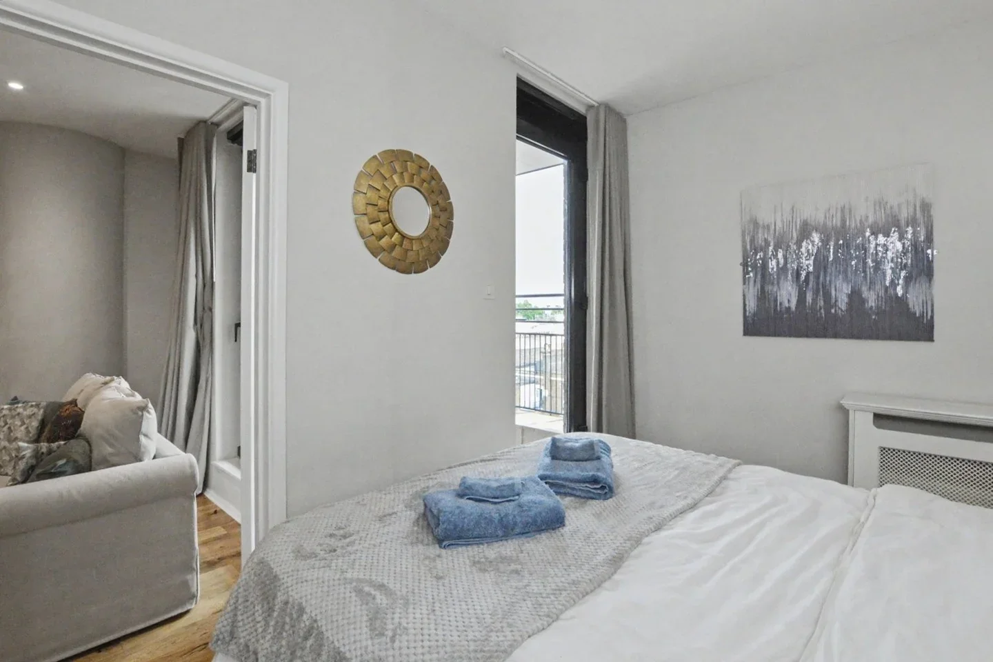 Flat Point W Access Road in Greater London