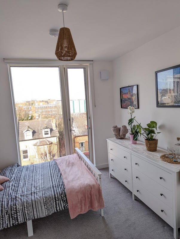 Room Earlham Grove in Greater London