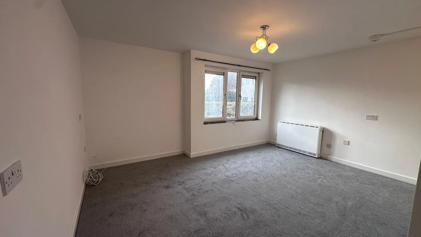 Flat Dagenham Avenue in Greater London