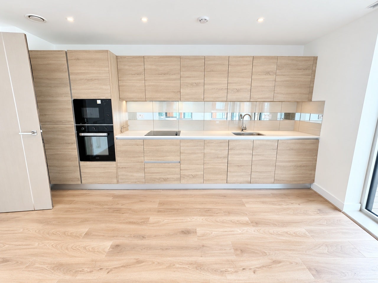 Flat Duke of Wellington Avenue in Greater London