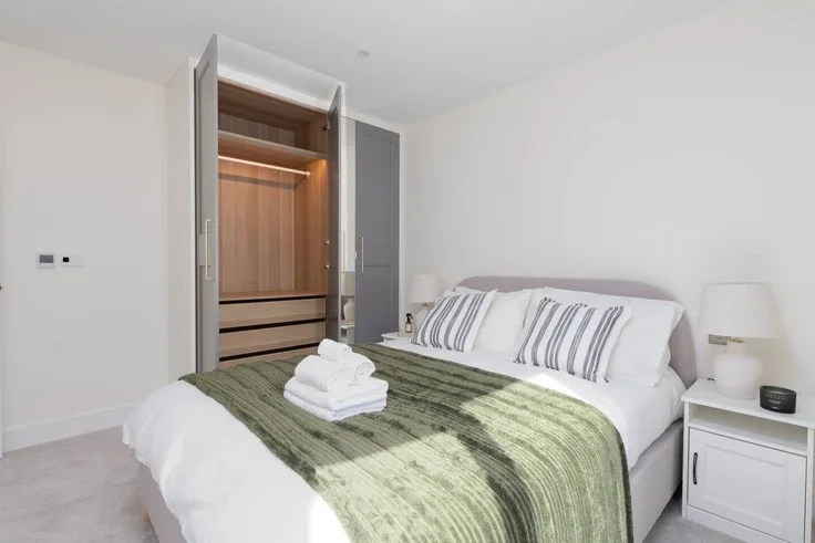 Flat Coomer Place in Greater London