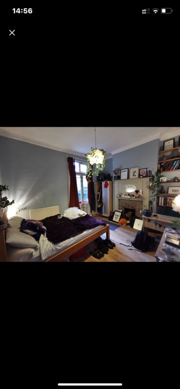 Room Mervan Road in Greater London