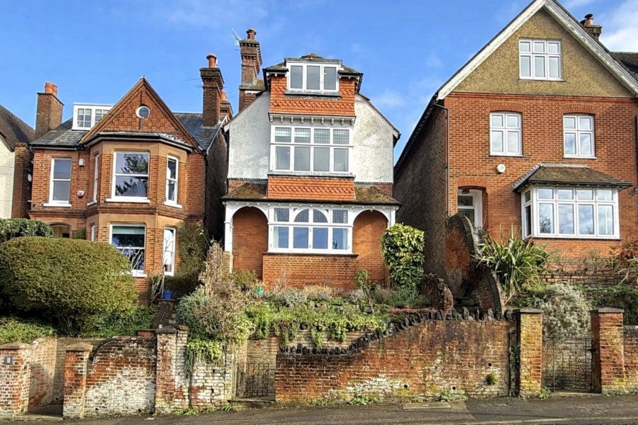 Flat South Hill in Guildford