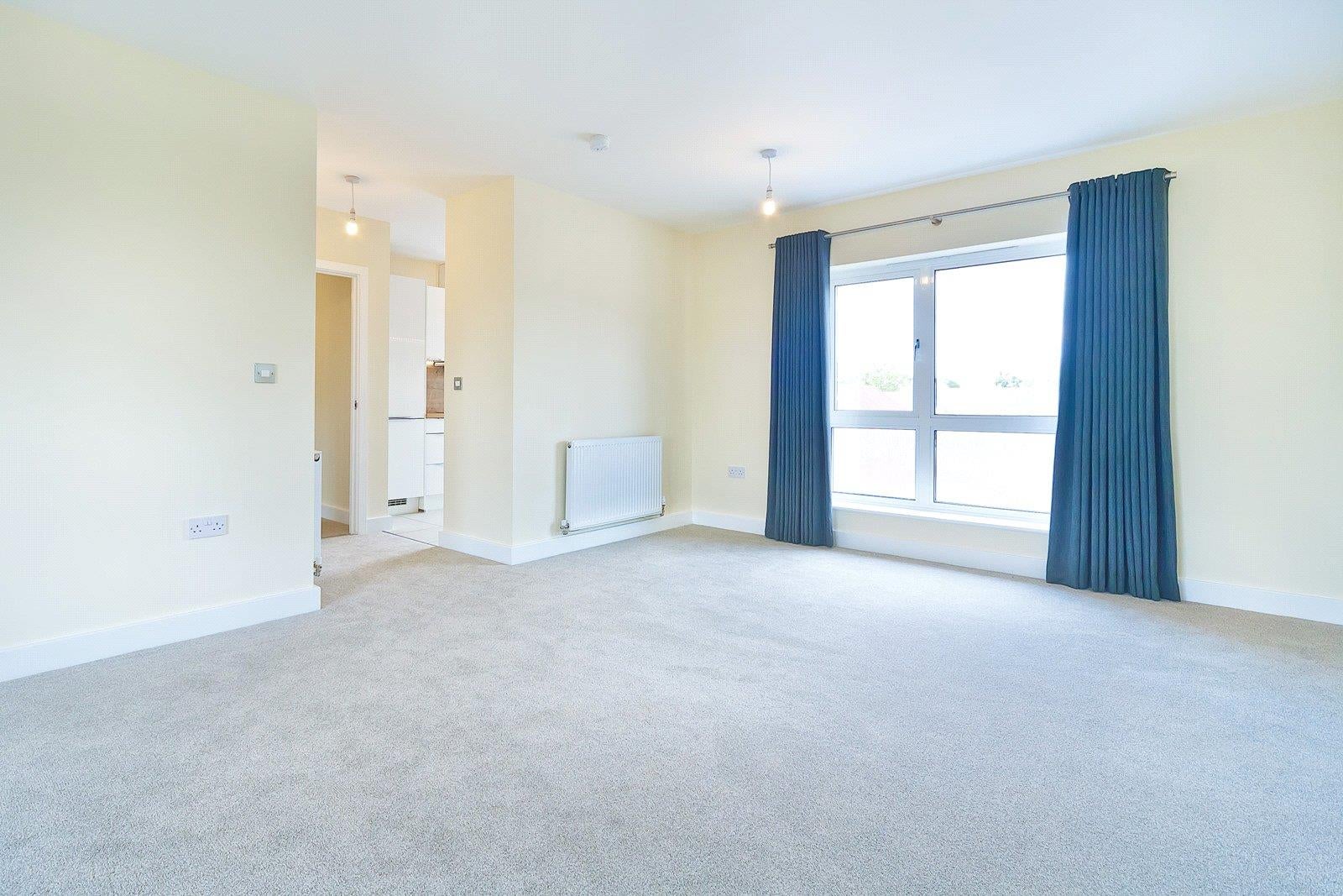Flat Henry Swan Way in Colchester