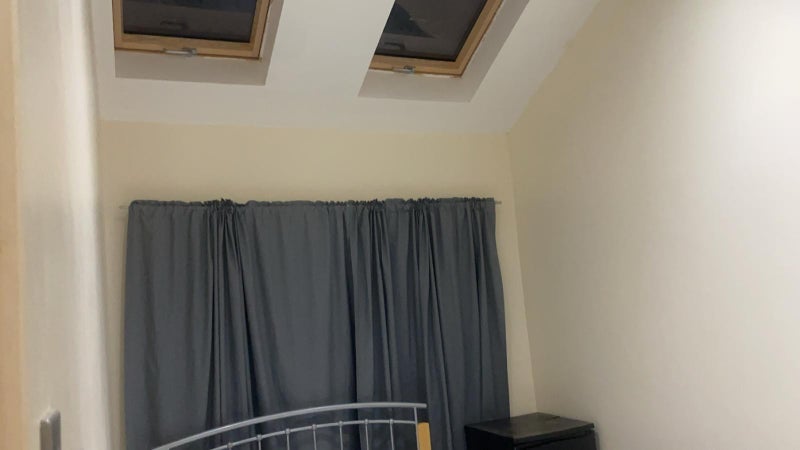 Room Haslemere Avenue in Greater London
