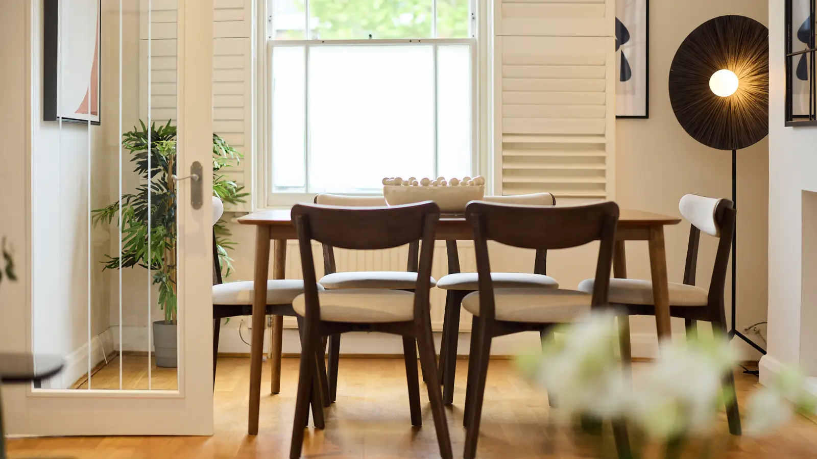 Flat Huxley Street in City of Westminster