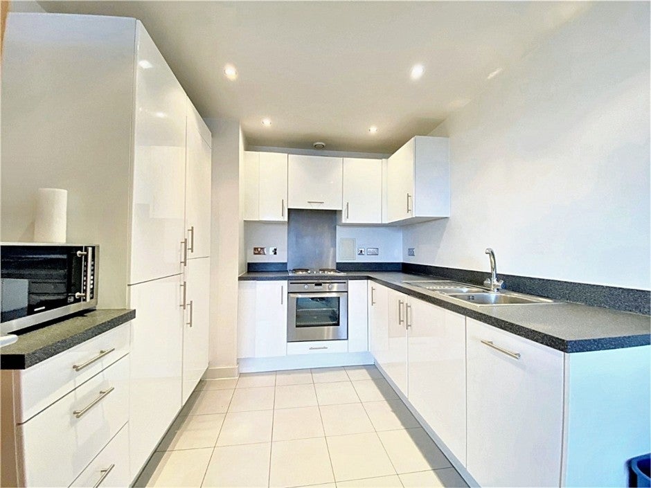 Room Mercer Walk in Greater London