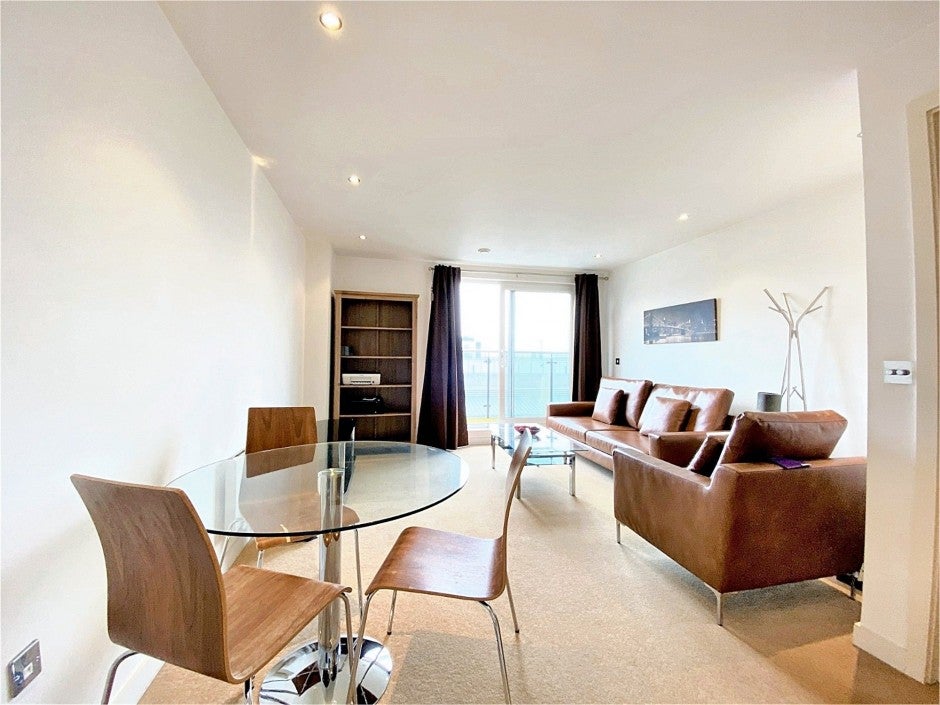 Room Mercer Walk in Greater London