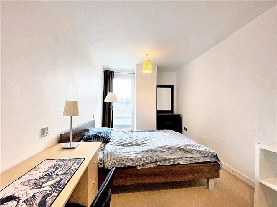 Room Mercer Walk in Greater London