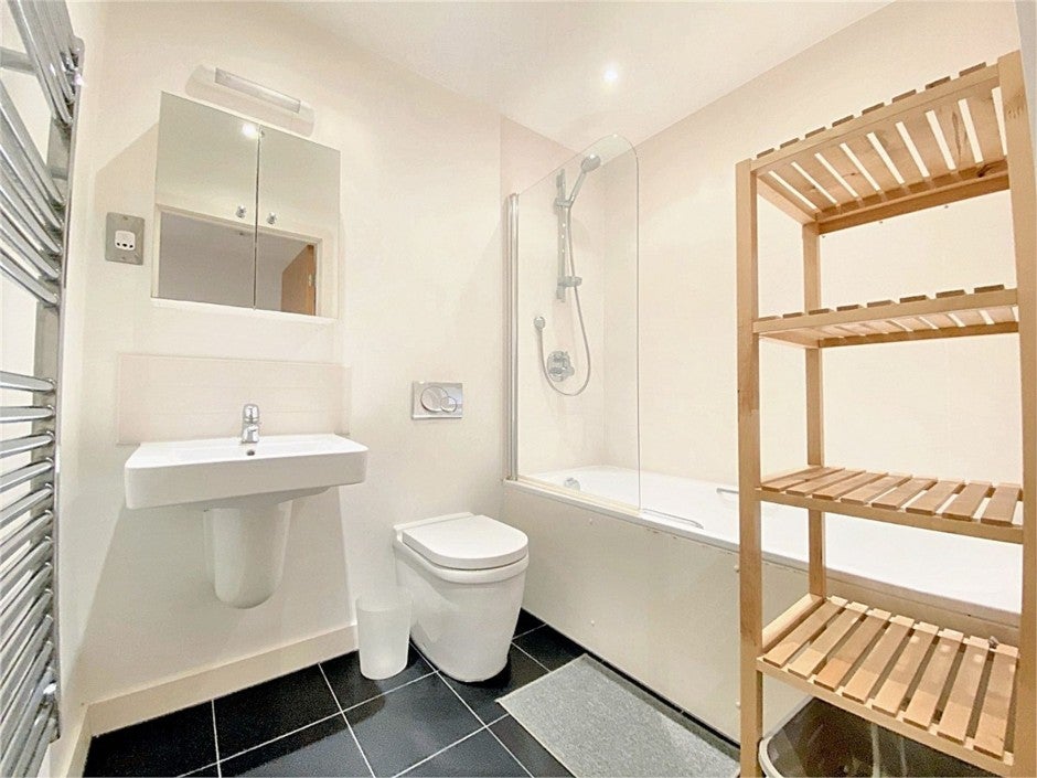 Room Mercer Walk in Greater London