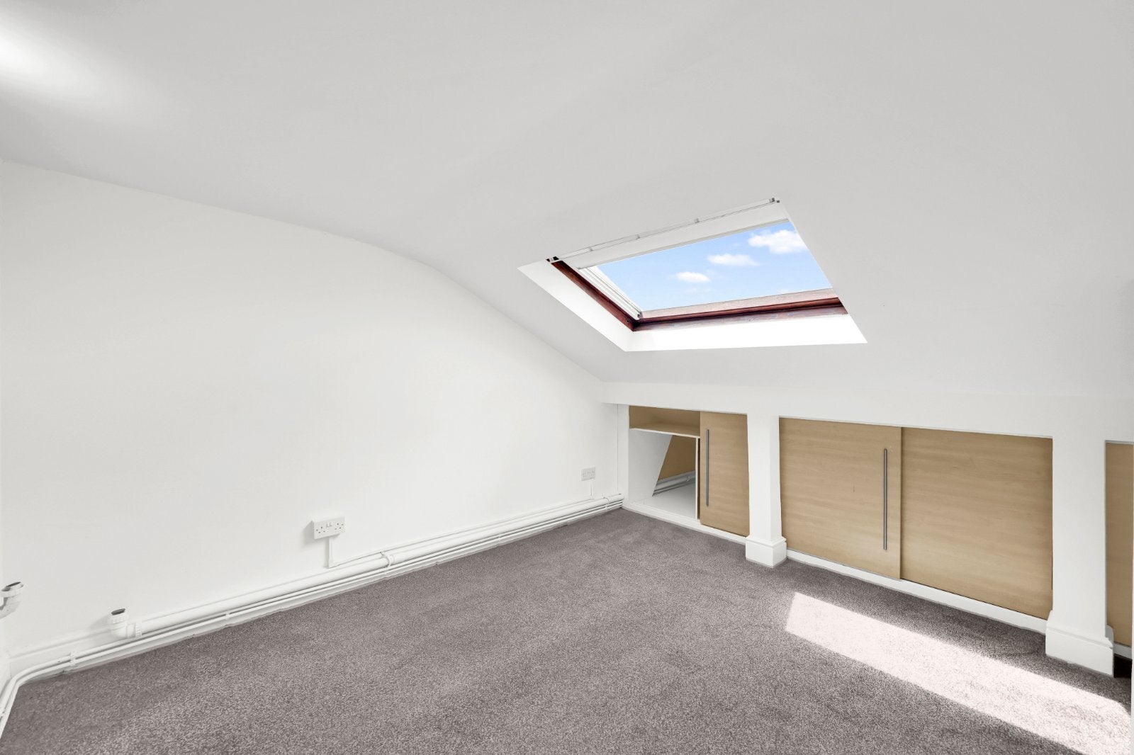 Flat Fortess Road in Greater London