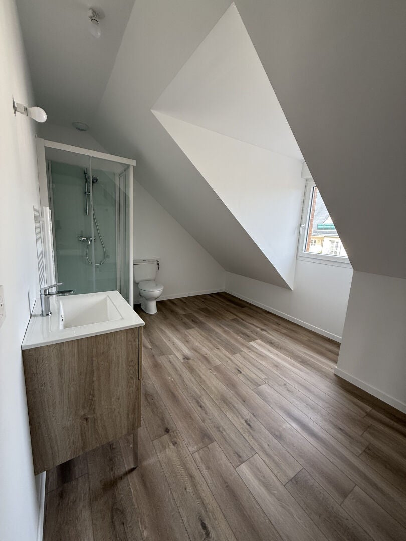 Flat D 15B in Neaufles-Saint-Martin