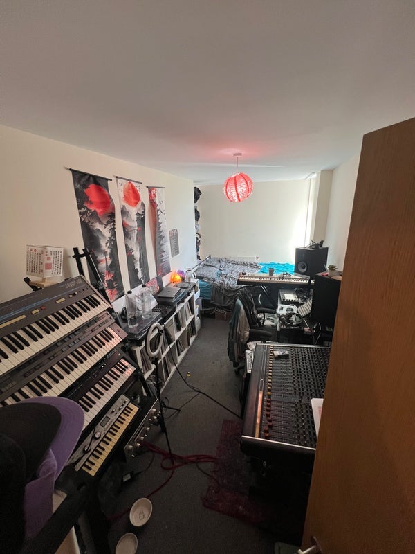 Room Sadler Place in Greater London