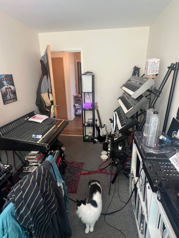 Room Sadler Place in Greater London
