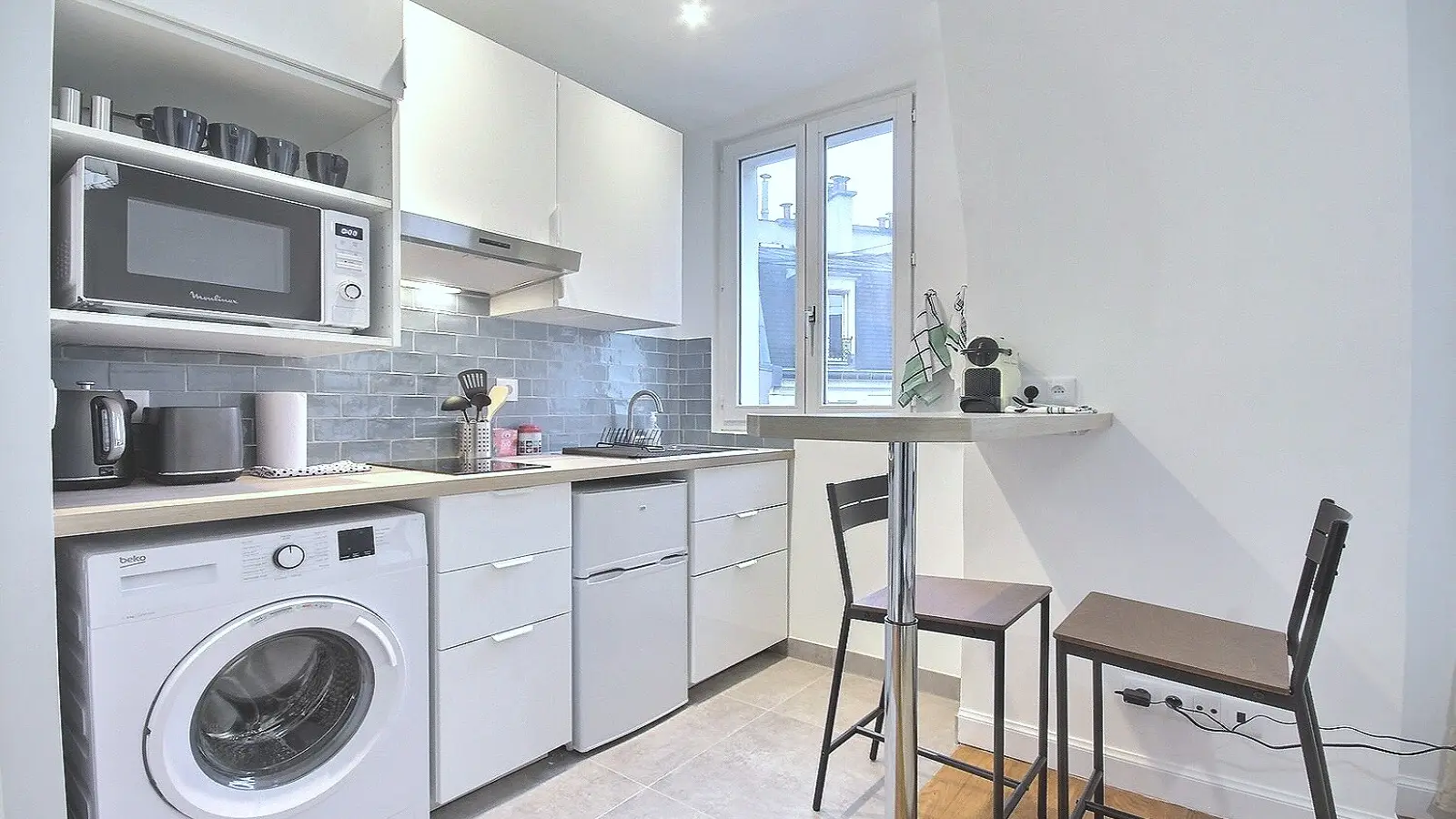 Flat Rue Joseph de Maistre in Paris